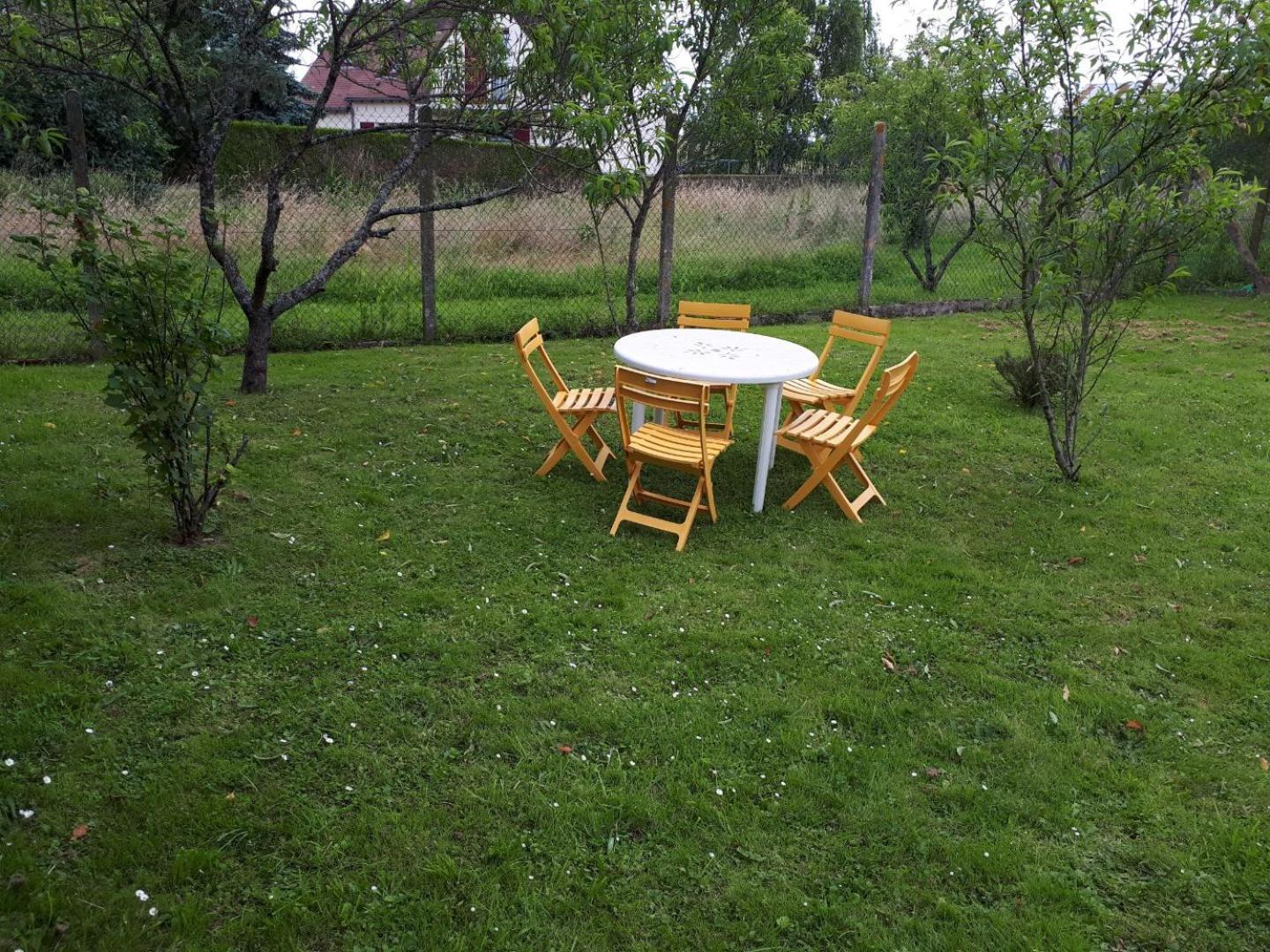 Le Truc En Plus, Accessibles Pmr, Appartement 45 M2 Mitoyen Dans Une Maison Avec Un Autre Appartement Guérard Dış mekan fotoğraf